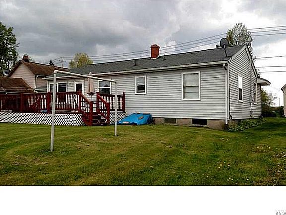 3rd image of 151 Grossman Ave