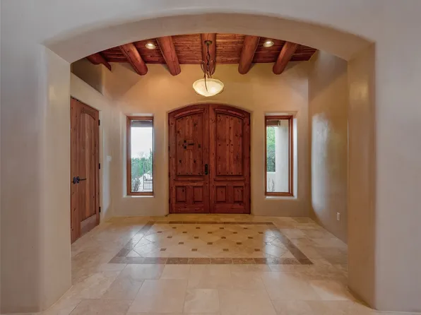 21 Delilah Ln, Santa Fe, NM 87506