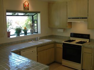 5085 Rhoads Ave APT A, Santa Barbara, CA 93111