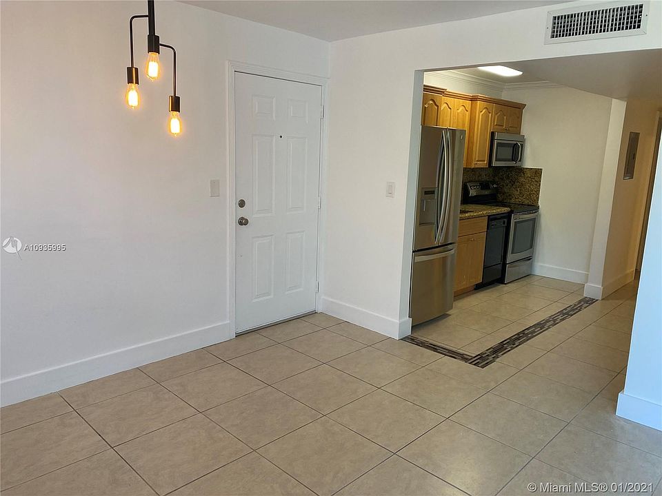 1st image of 300 Madeira Ave APT 101