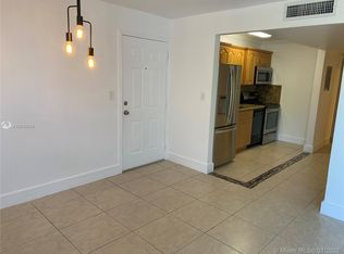 300 Madeira Ave APT 101, Coral Gables, FL 33134