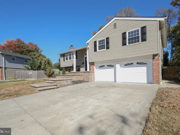 110 Harvey Pl, Mount Laurel, NJ 08054