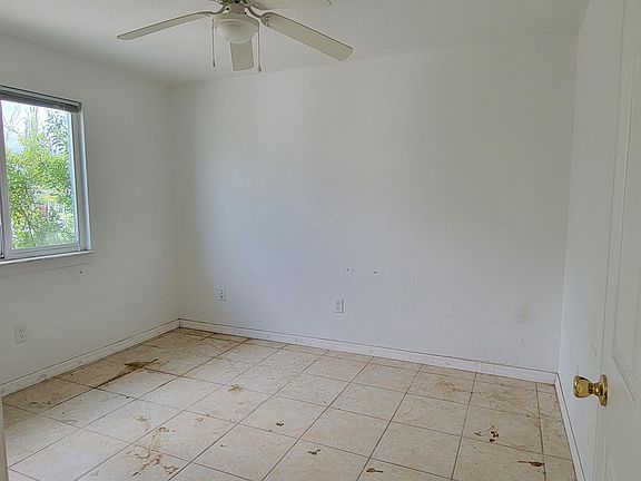 5th image of 1002 Queen St
