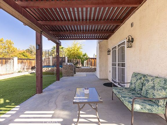 3rd image of 39779 Oak Cliff Dr