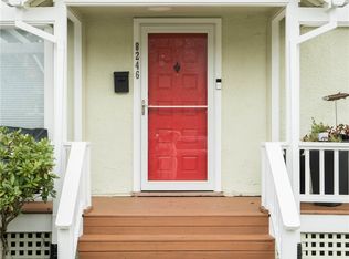 8246 Ashworth Ave N, Seattle, WA 98103