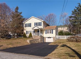 7 Valley View Cir, Warwick, NY 10990