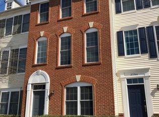 25364 Radke Ter, Chantilly, VA 20152