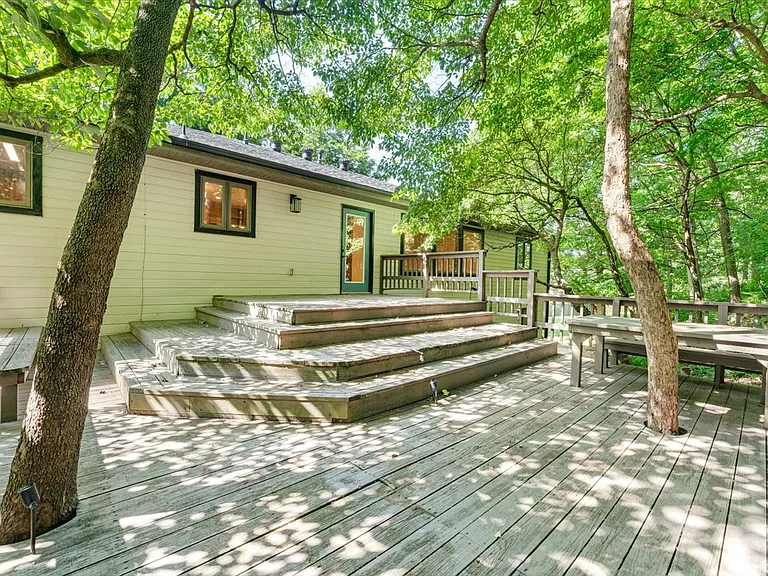 3261 Eden Dr — Photo 9