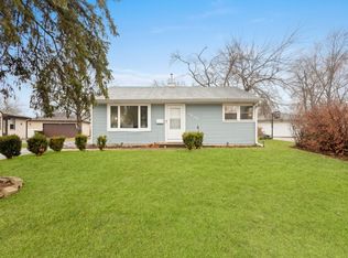 3601 Oriole Ln, Rolling Meadows, IL 60008