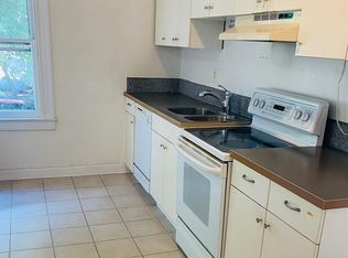 17 Perkins St, Winsted, CT 06098