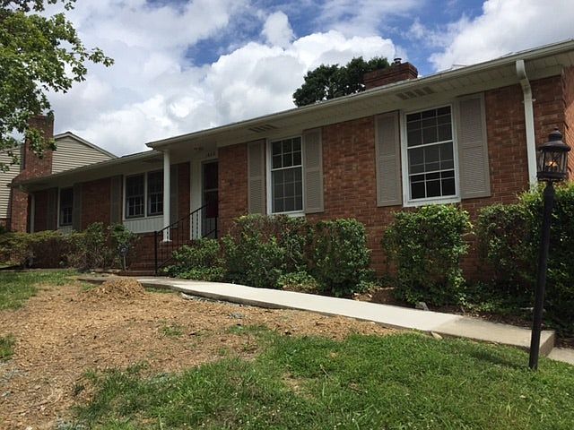 1st image of 1602 Gracewood Dr #Ranch