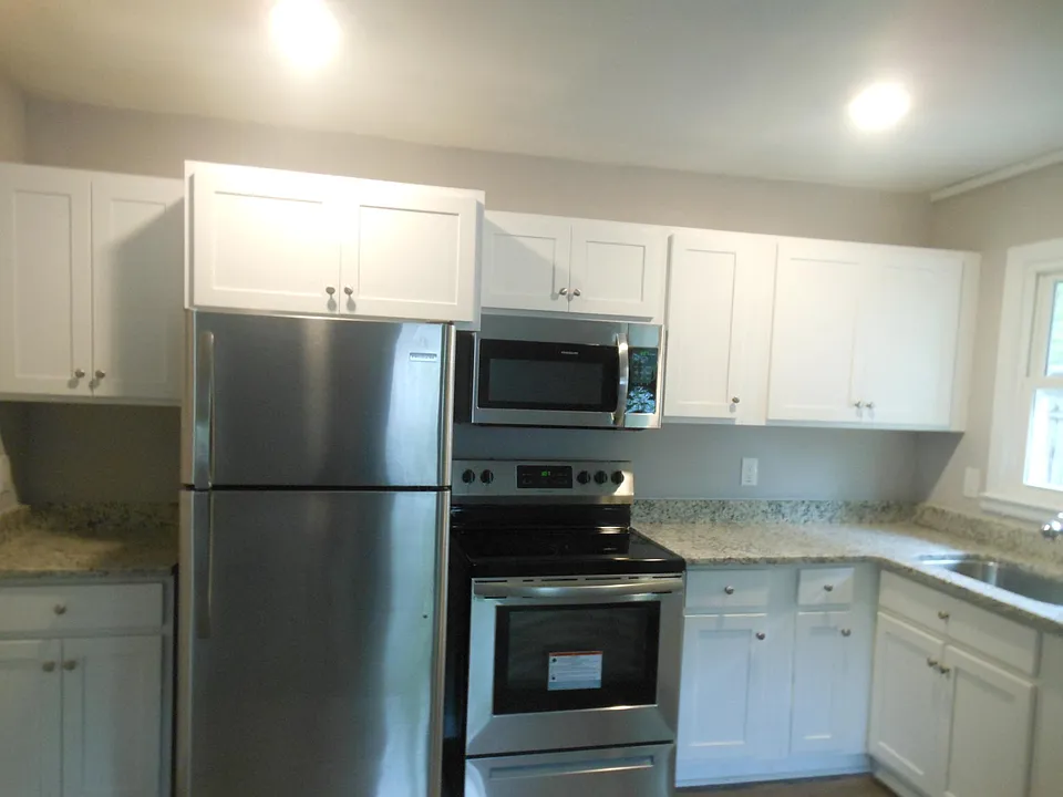 Modern kitchen in historic district of Greensboro. Near downtown, near Fisher Park, and near Cone Medical Complex.
