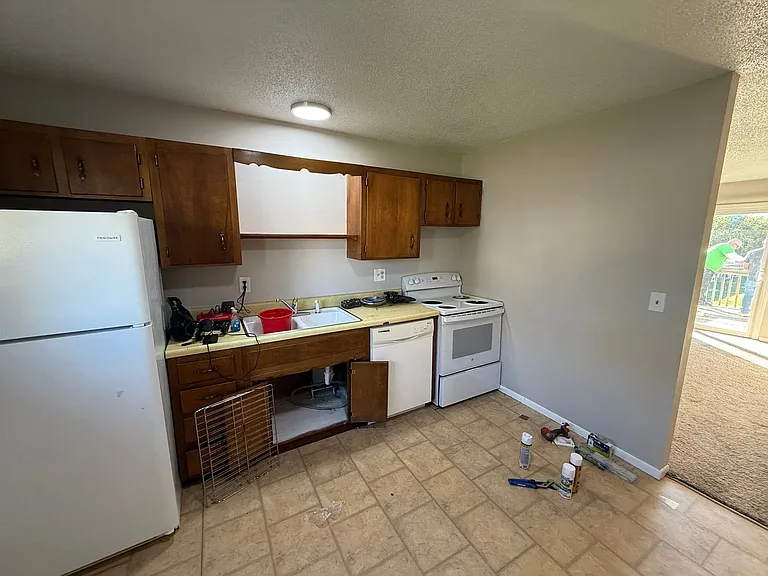 7305 N Moberly Dr #B — Photo 5