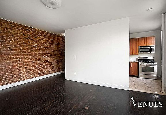 4th image of 565 W 170th St #3A