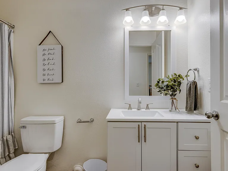 Parkwood Pointe Apartments — Photo 103