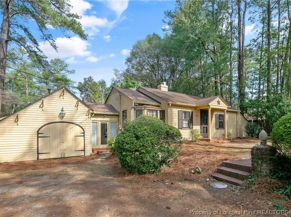 1322 Woodland Dr, Fayetteville, NC 28305