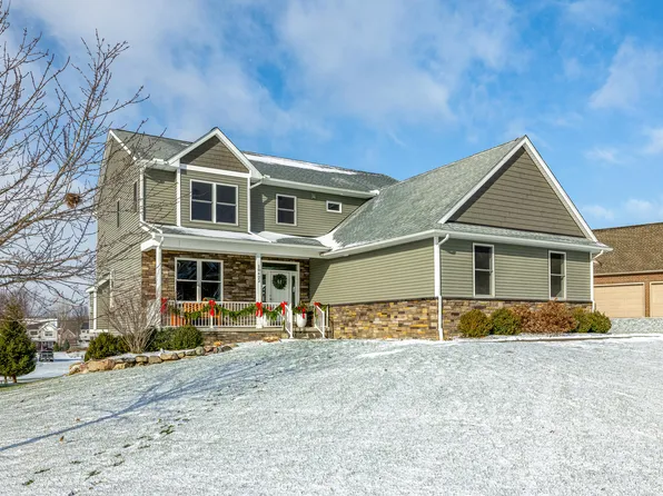 10422 Gray Knoll Trl #35, Saline, MI 48176