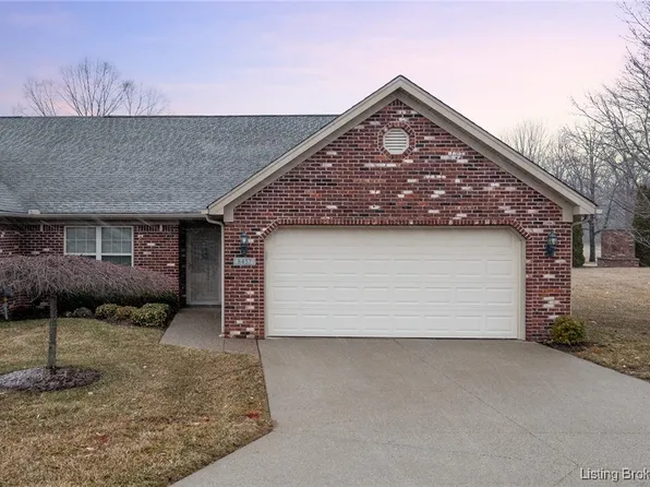 8457 Hunters Trace, Sellersburg, IN 47172