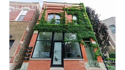 2203 W Erie St #1F Photo 1