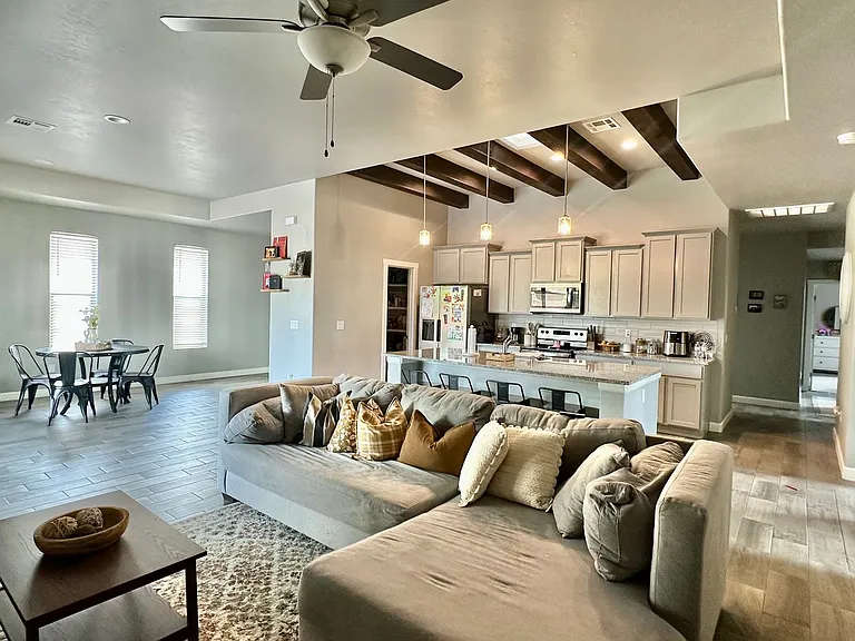 1077 El Nido Dr — Photo 18