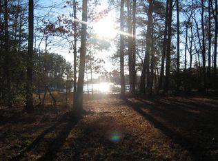 818 Hunts Rd, Port Haywood, VA 23138