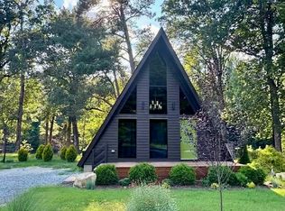 1405 Manns Chapel Rd, Pittsboro, NC 27312