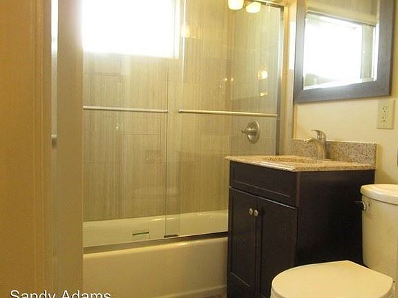 4th image of 844 Maryann Dr APT 11