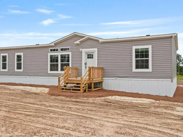 789 Hires Rd, Jesup, GA 31545