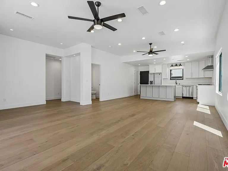 6521 Homewood Ave — Photo 4