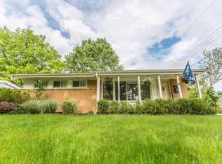 9230 Frederick St, Livonia, MI 48150
