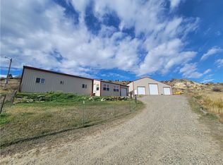324 Old Divide Rd, Roundup, MT 59072