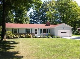 4281 Adeer Dr, Canfield, OH 44406