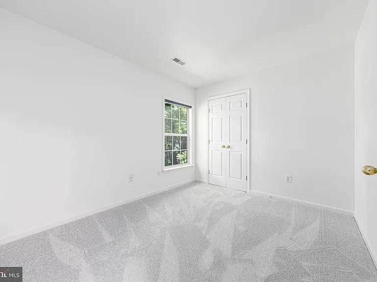 2032 S Langley St — Photo 23