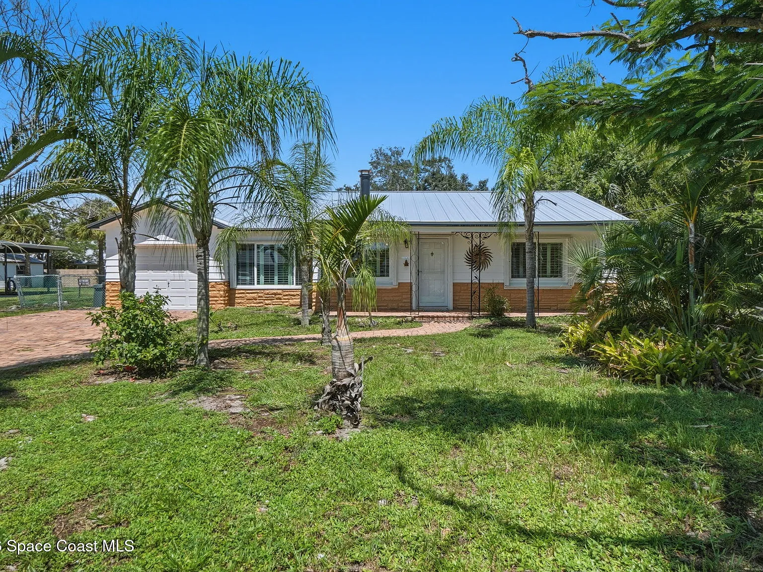 2 bed, 1.0 bath, 1030 sqft, $2,000 — Photo 4