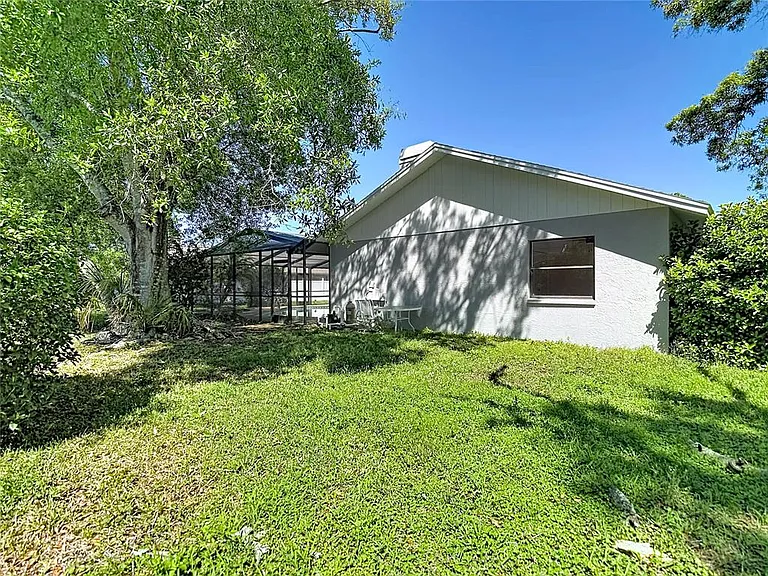4072 Belmoor Dr — Photo 55