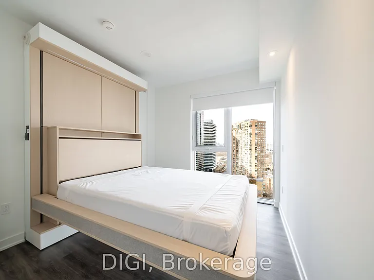 8 Gloucester St #2002 — Photo 13