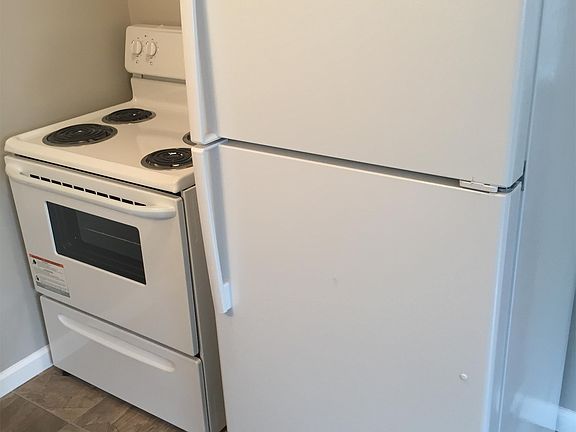 4th image of 106 Koehler Ave APT 8