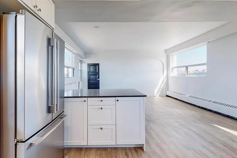 70 Spadina Rd — Photo 14