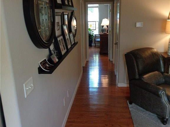 5th image of 17 Silverton Ln