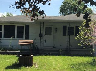 18 Greenwood Cir, North Tonawanda, NY 14120