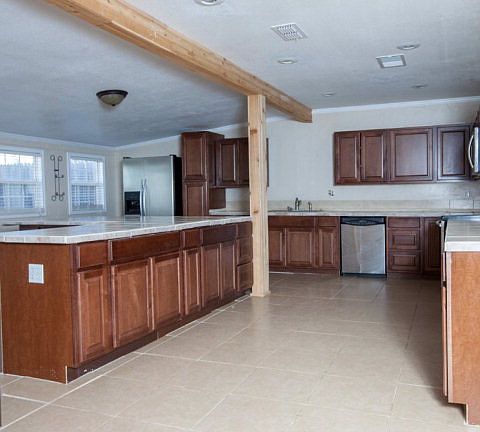 4th image of 3205 Camarie Ave