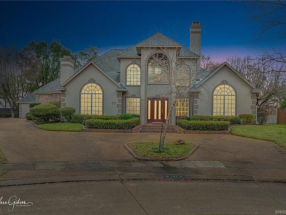 2nd image of 107 Cambridge Cir