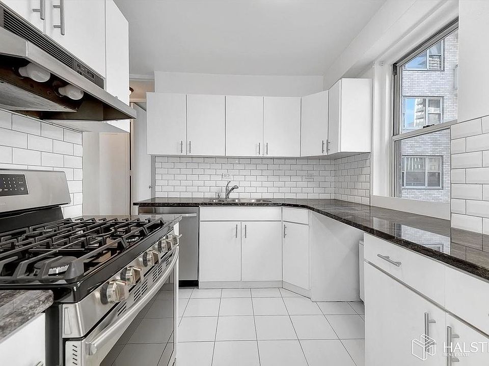1st image of 300 E 40th St #18BB