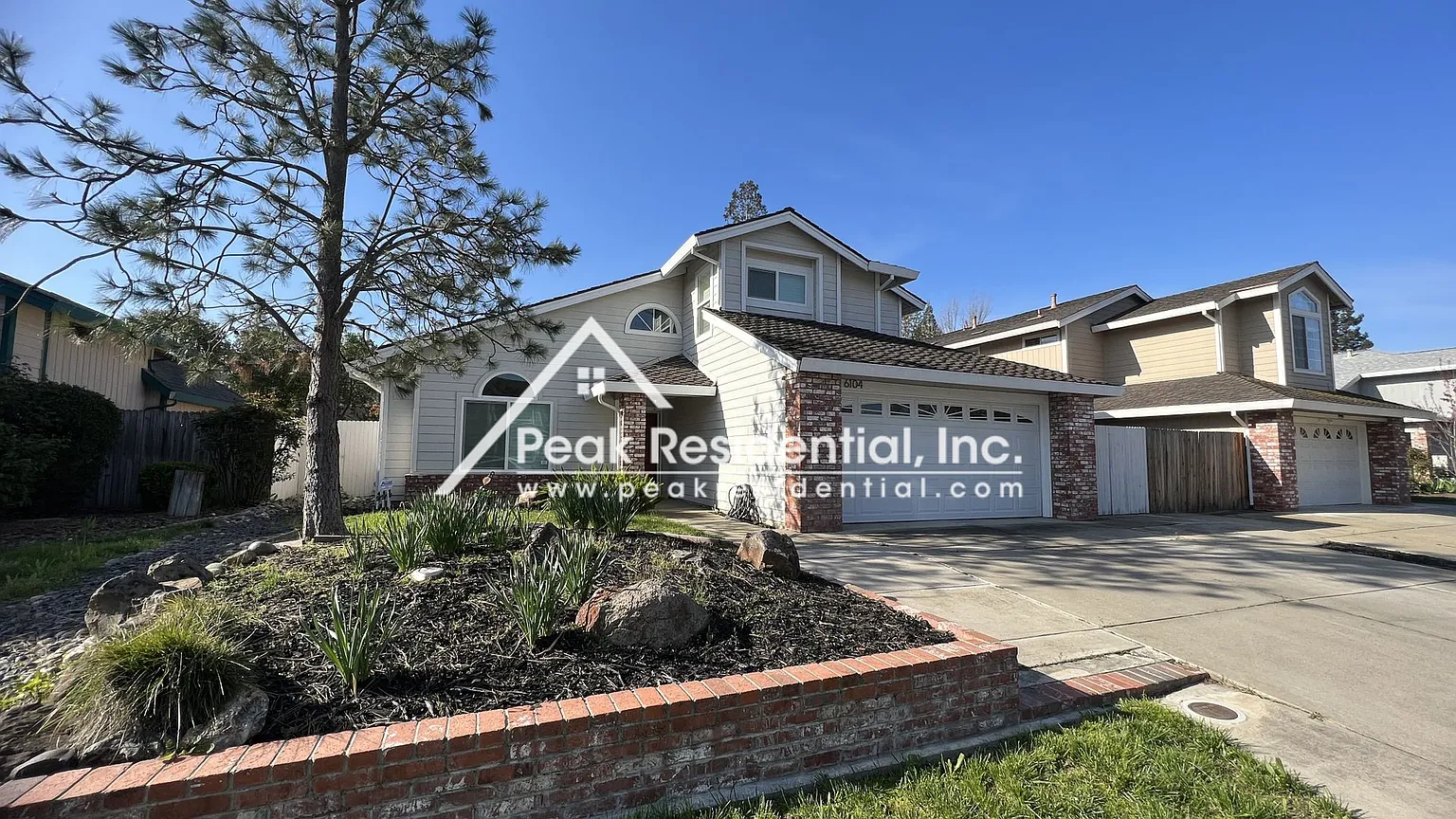6104 Laguna Vale Way photo 1