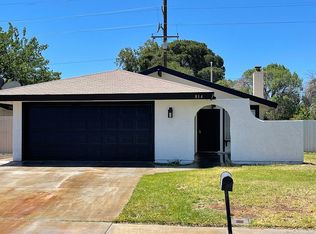 814 Lightcap St, Lancaster, CA 93535