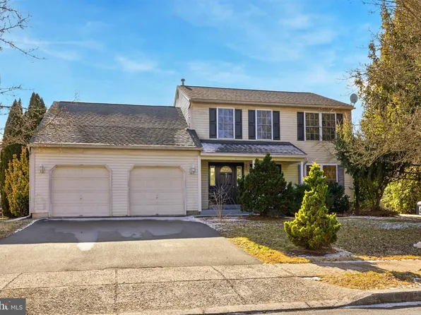 4420 Kelly Ln, Reading, PA 19606