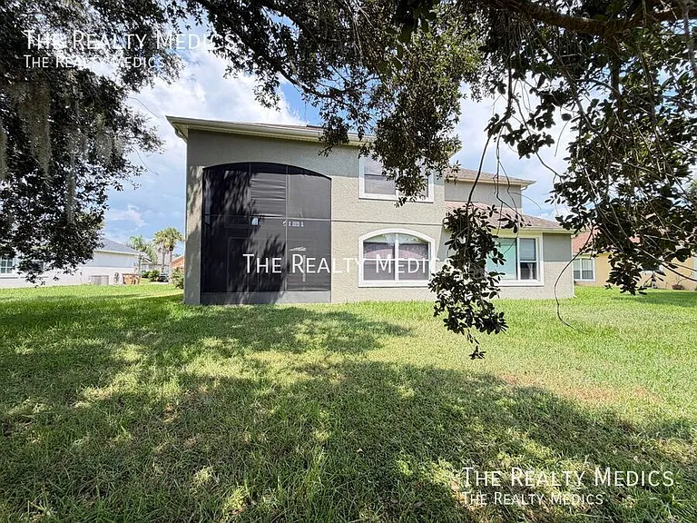 1565 The Oaks Blvd — Photo 6