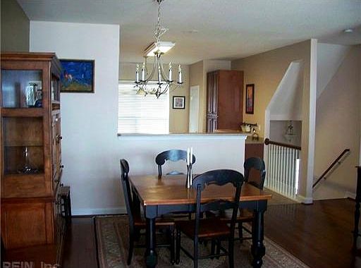 4th image of 4428 Barkingdale Dr