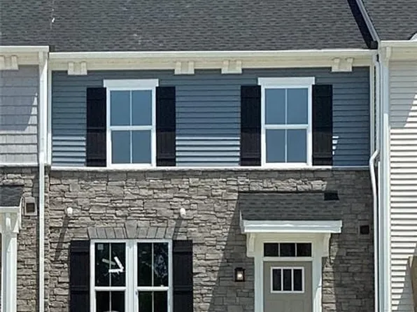 412 Big Woods Dr #2D, Poquoson, VA 23662
