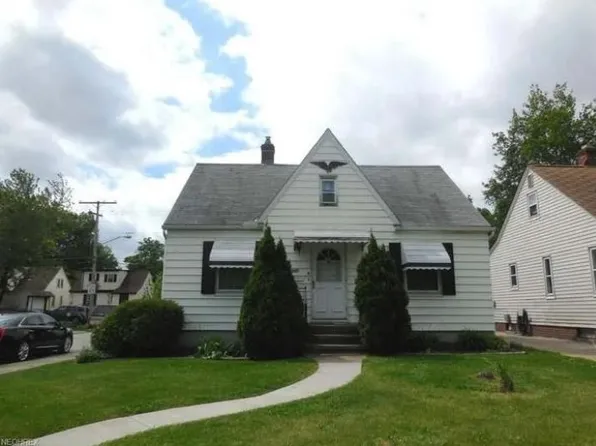 17701 Puritas Ave, Cleveland, OH 44135